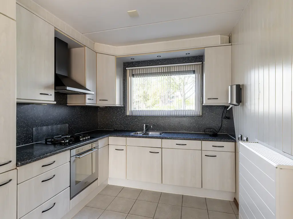 Sutoriusstraat 15, POELDIJK