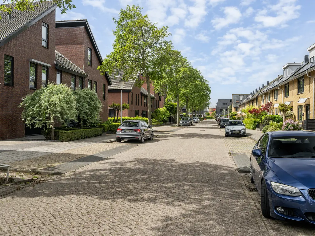 Valkenierstraat 22, 'S-GRAVENZANDE