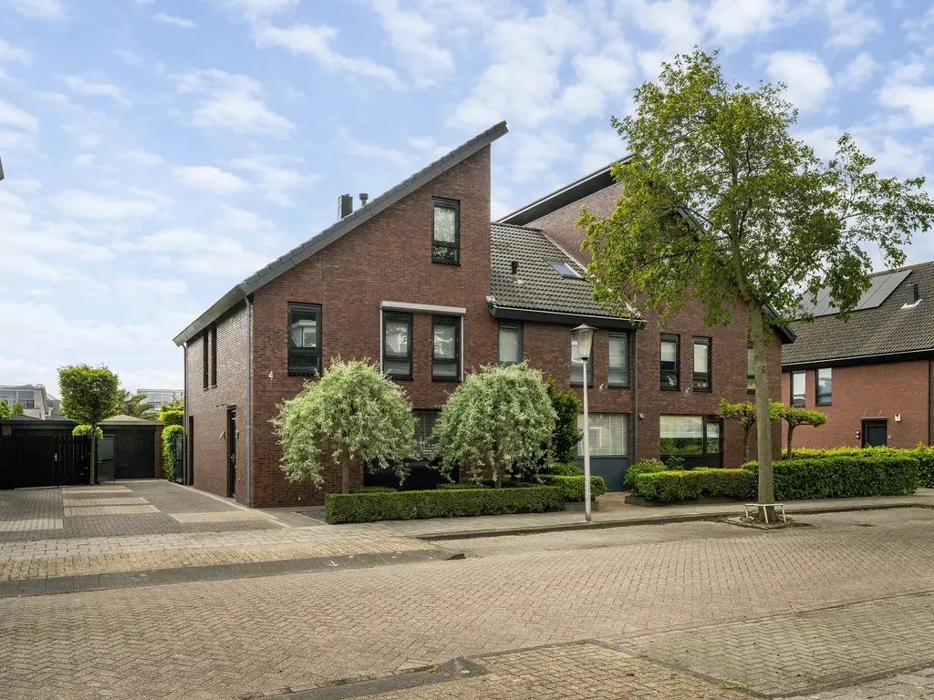 Valkenierstraat 22, 'S-GRAVENZANDE
