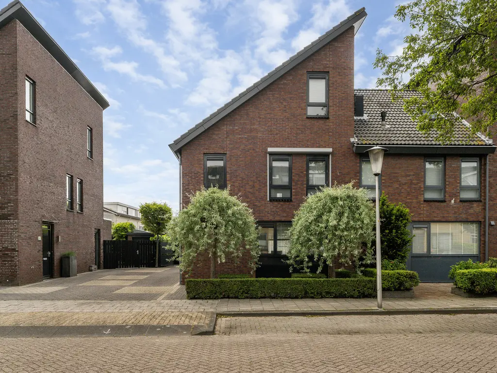 Valkenierstraat 22, 'S-GRAVENZANDE