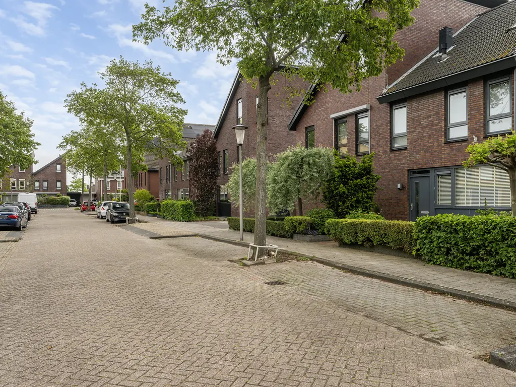 Valkenierstraat 22, 'S-GRAVENZANDE