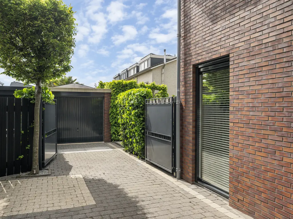 Valkenierstraat 22, 'S-GRAVENZANDE