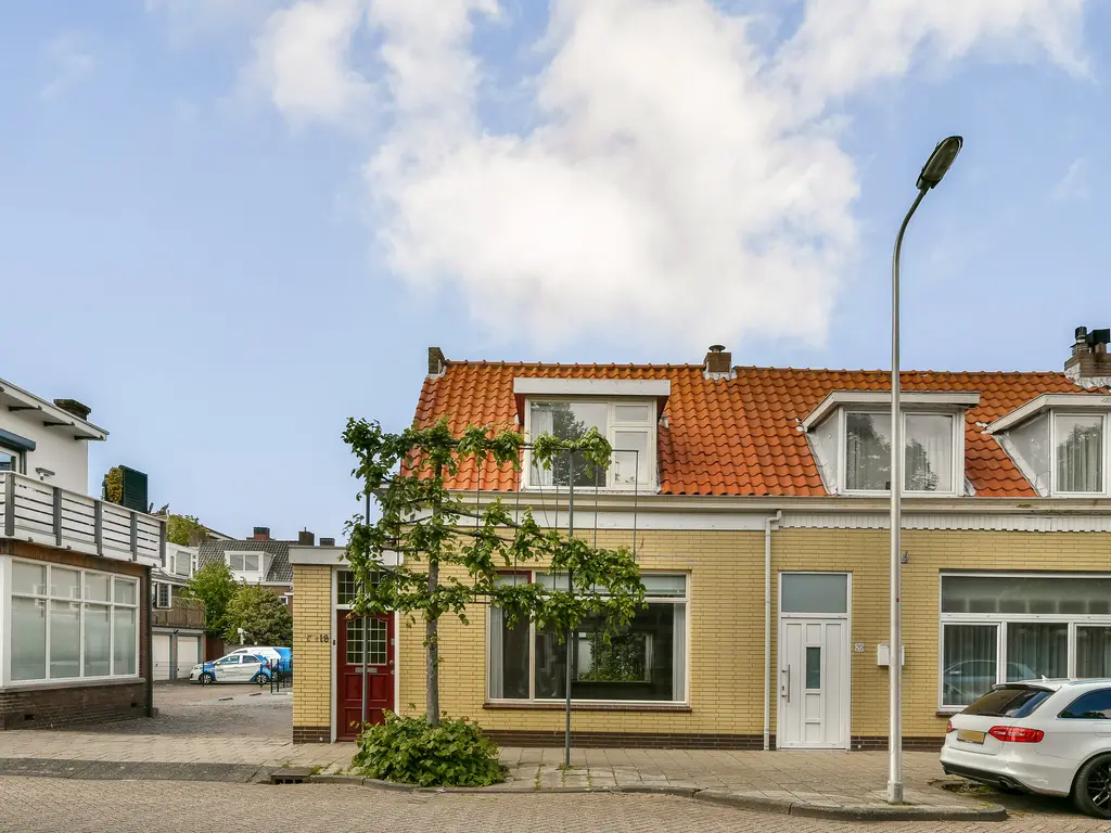 Hoflaan 18, 'S-GRAVENZANDE