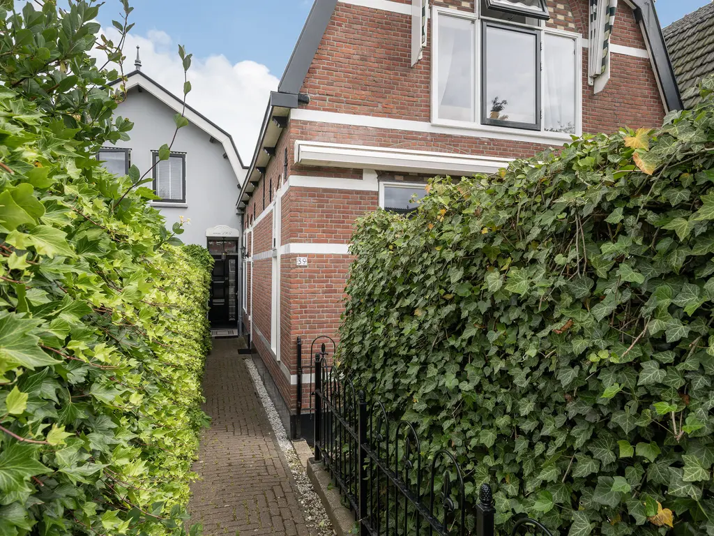 Zuideinde 39, NAALDWIJK