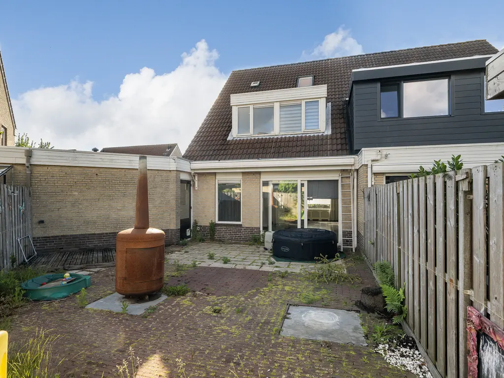 Dreeslaan 10, NAALDWIJK
