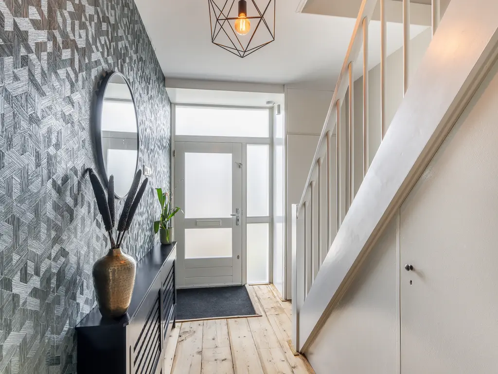 Abeelstraat 32, 'S-GRAVENZANDE