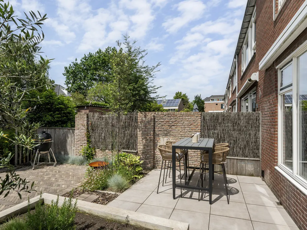 Abeelstraat 32, 'S-GRAVENZANDE