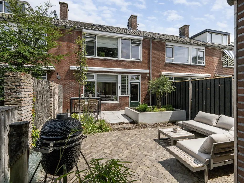 Abeelstraat 32, 'S-GRAVENZANDE