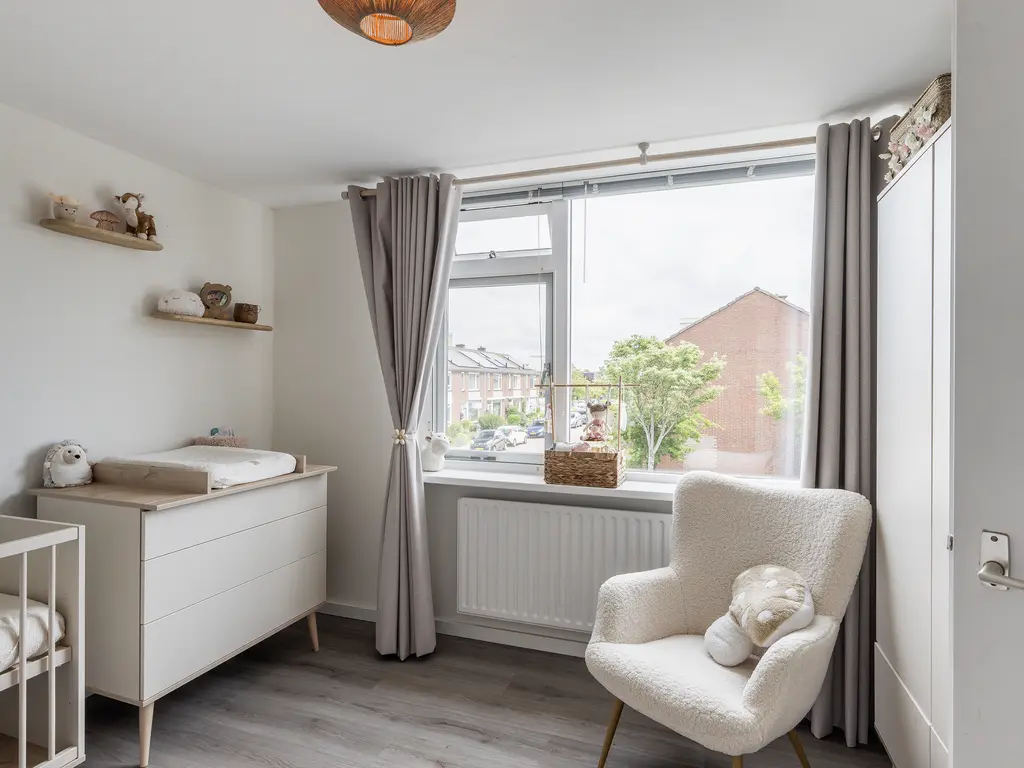 Abeelstraat 32, 'S-GRAVENZANDE