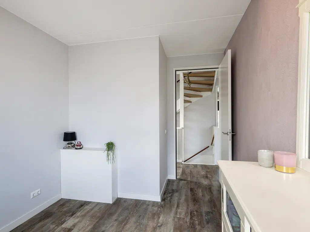 Nieuwe Vaart 7B, 'S-GRAVENZANDE