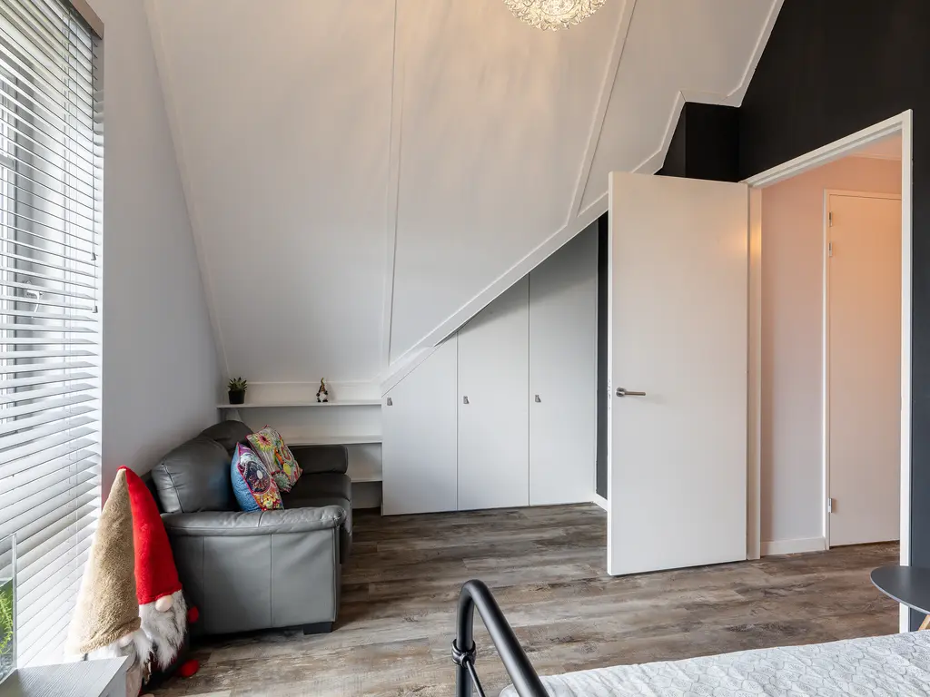 Nieuwe Vaart 7B, 'S-GRAVENZANDE
