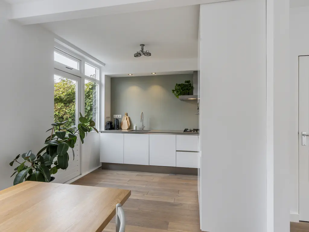 Hazelaarstraat 9, MONSTER