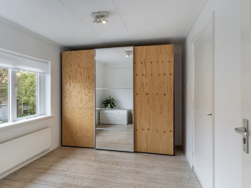 Hazelaarstraat 9, MONSTER