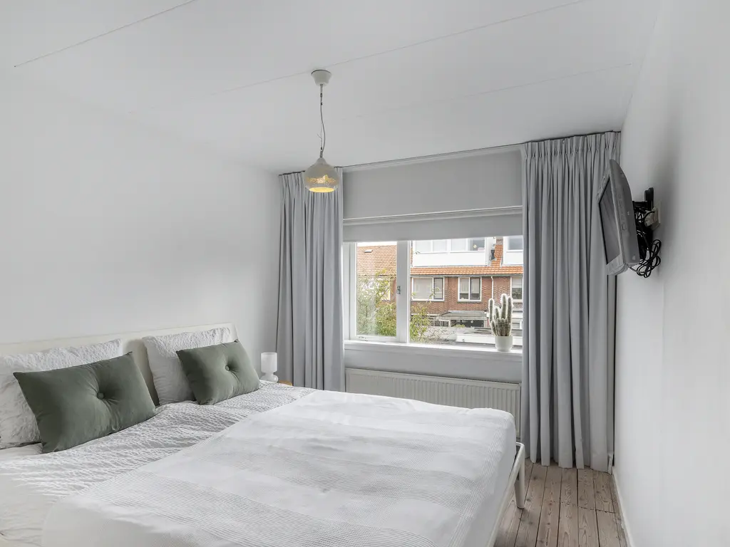 Hazelaarstraat 9, MONSTER