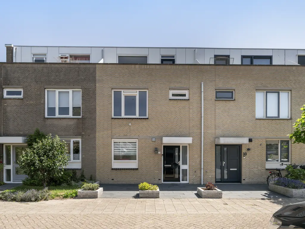 Bordewijkstraat 35, 'S-GRAVENZANDE