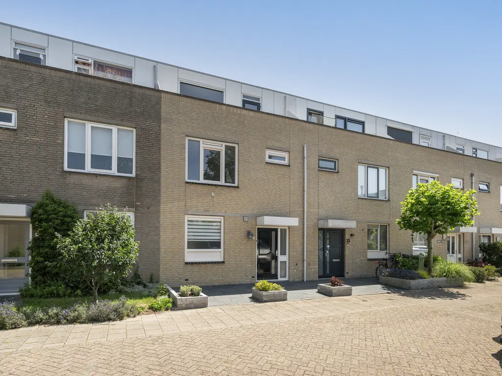 Bordewijkstraat 35, 'S-GRAVENZANDE