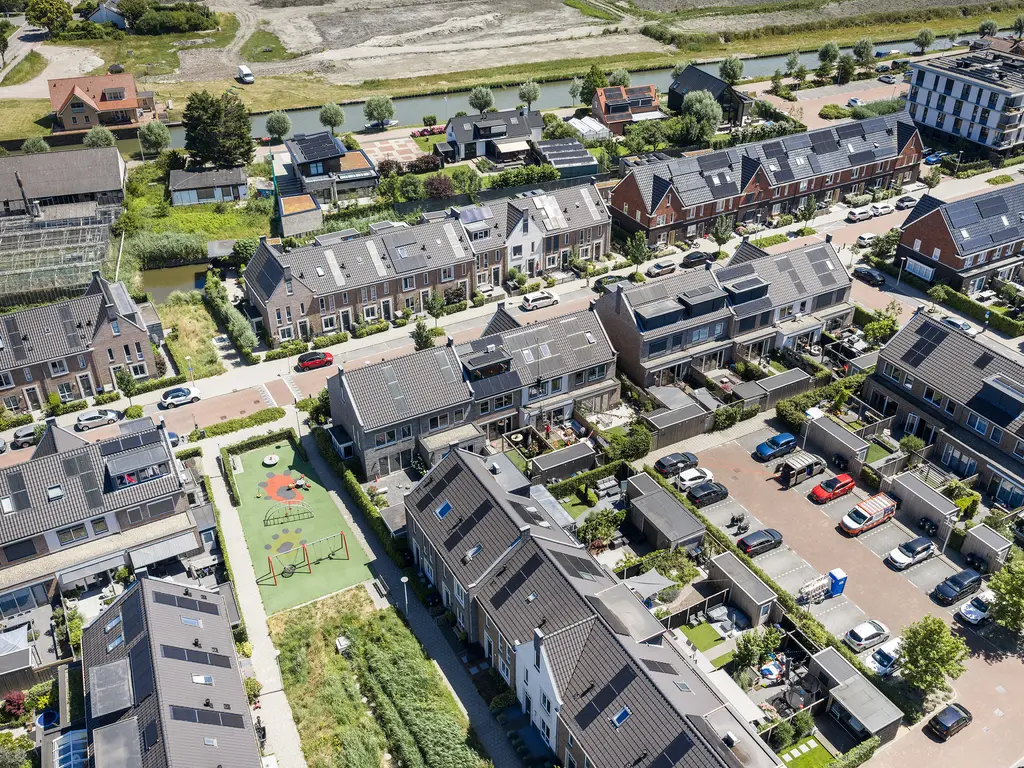 Fluwijn 46, 'S-GRAVENZANDE