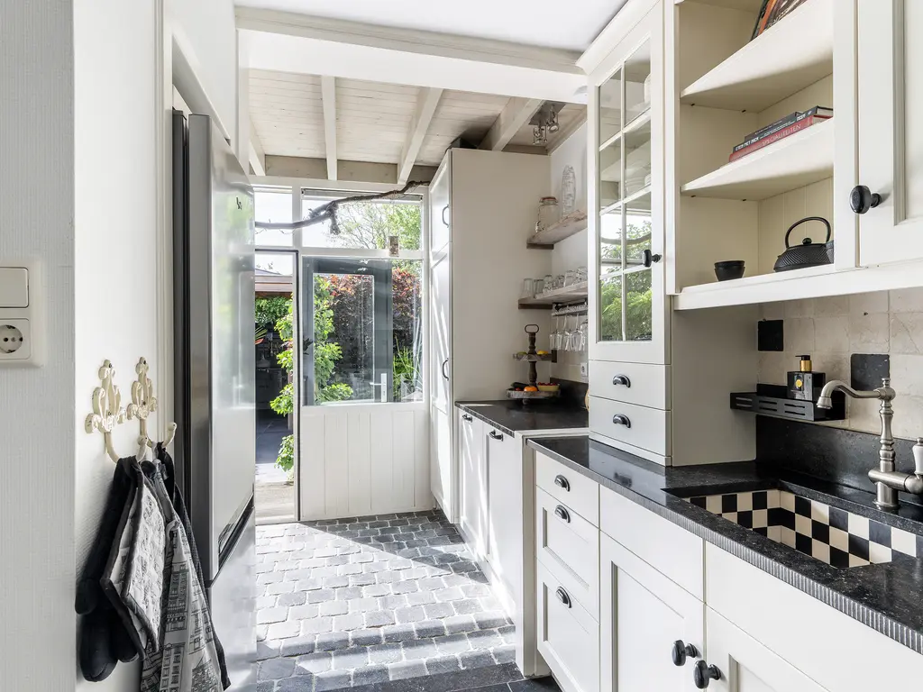 Duiventorenstraat 12, NAALDWIJK