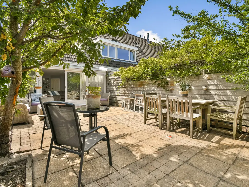 Talmastraat 2, NAALDWIJK
