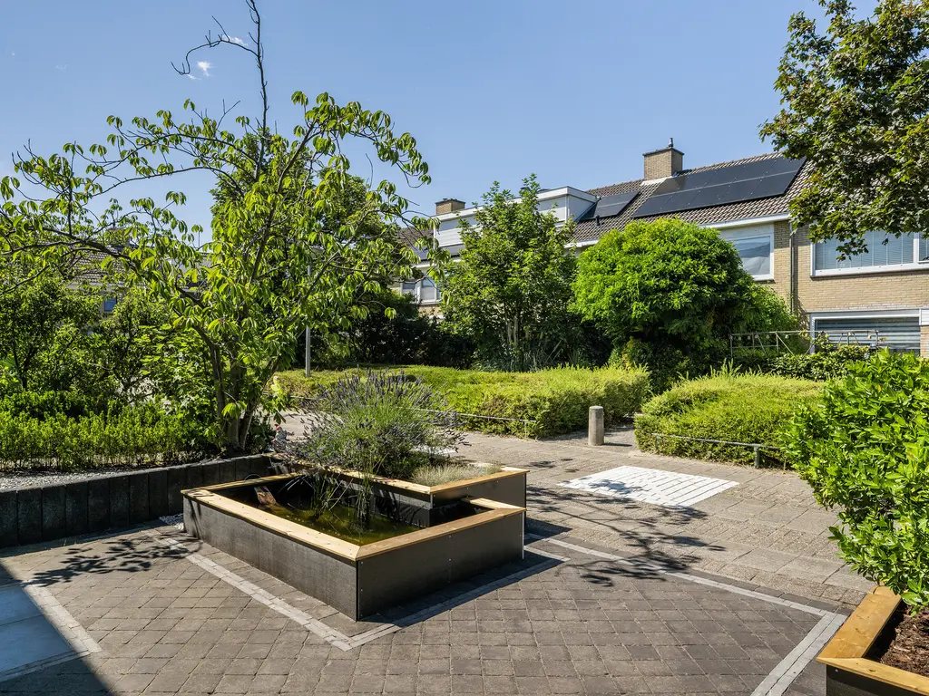 Ahornplein 41, 'S-GRAVENZANDE