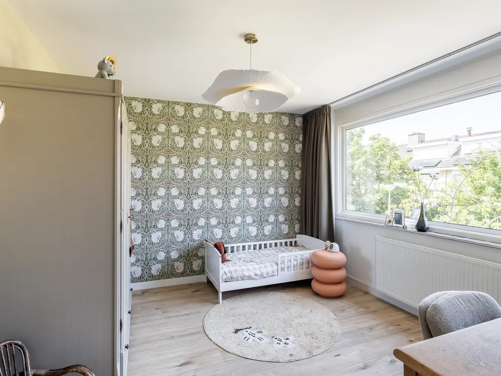 Ahornplein 41, 'S-GRAVENZANDE