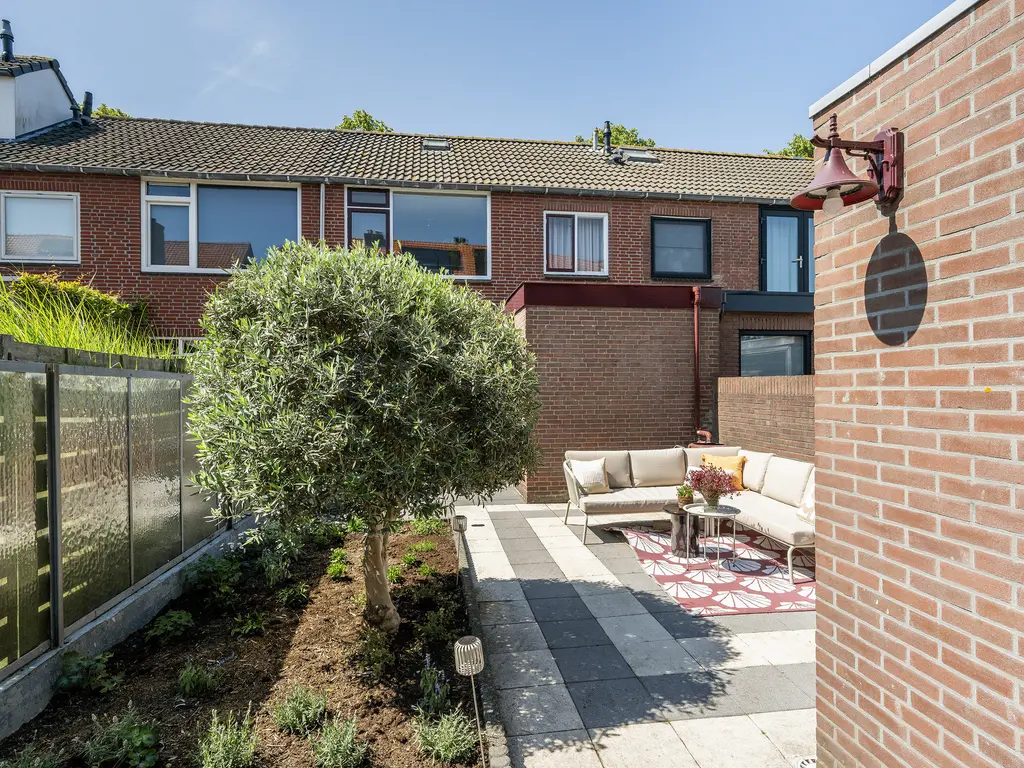 Elisabet van Egmontstraat 10, NAALDWIJK