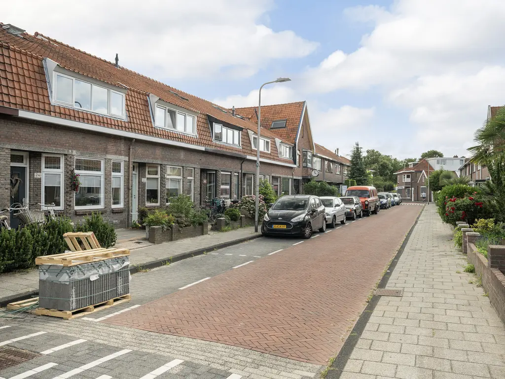 Duiventorenstraat 24, NAALDWIJK