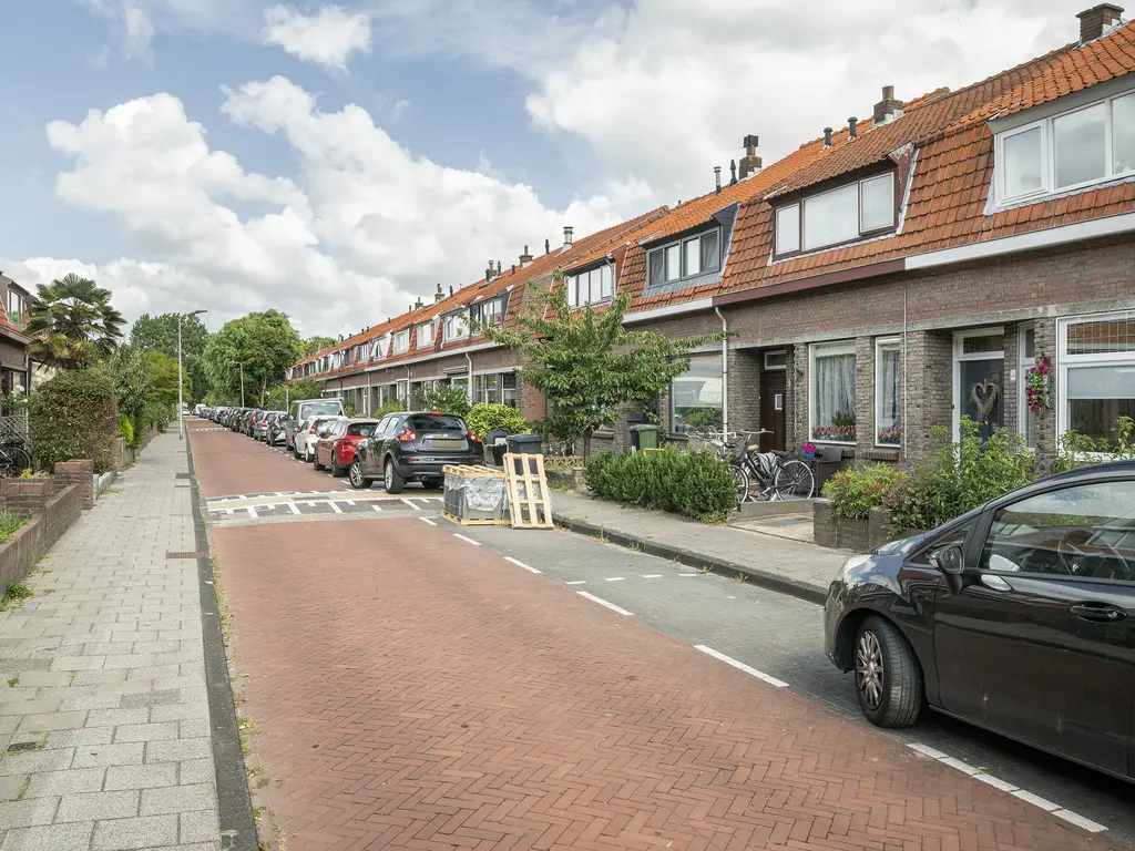 Duiventorenstraat 24, NAALDWIJK