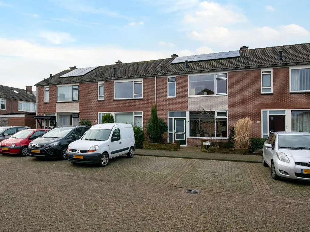 Abeelstraat 32, 'S-GRAVENZANDE