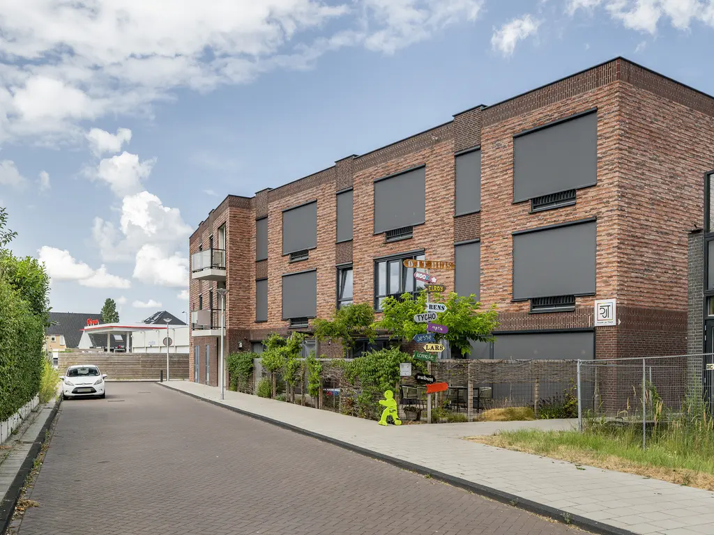 Zuidbrug 38, NAALDWIJK