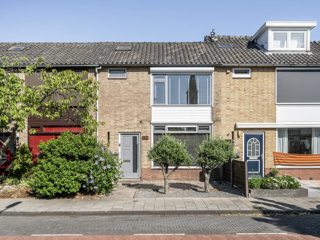 Machteld v Raaphorststraat 21, NAALDWIJK