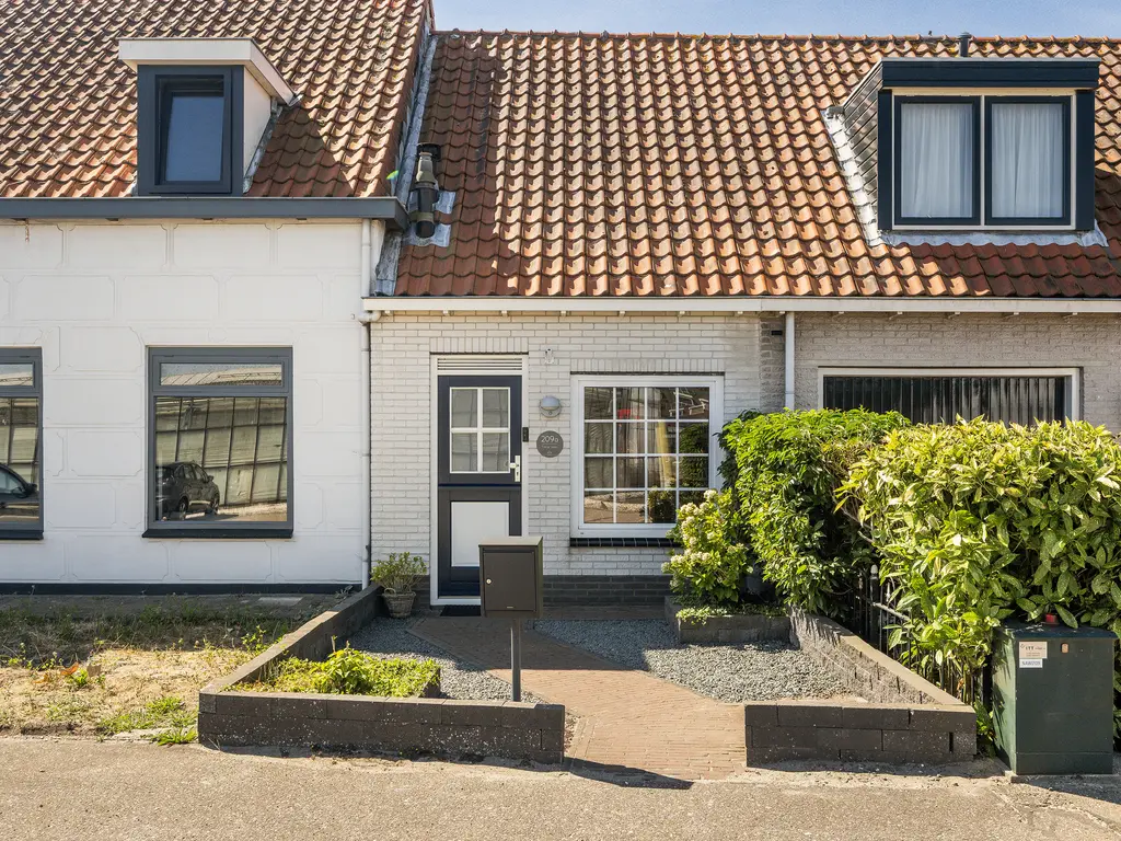 Naaldwijkseweg 209A, 'S-GRAVENZANDE