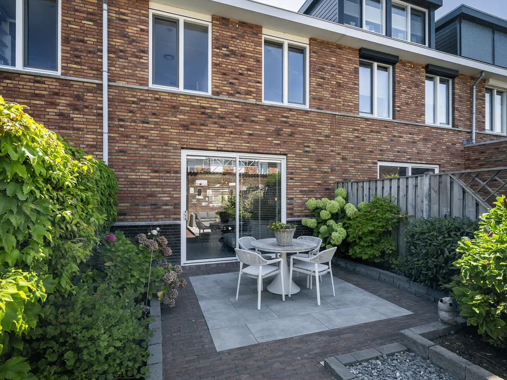 Sudesstraat 19, NAALDWIJK