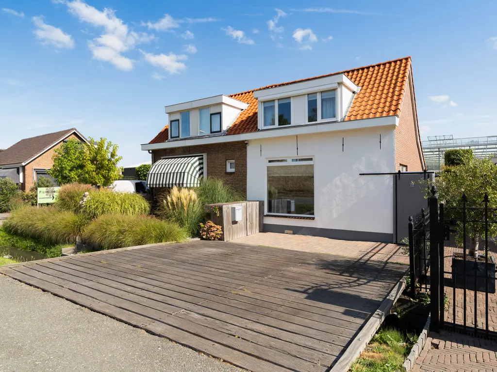 Maasdijk 85, 'S-GRAVENZANDE