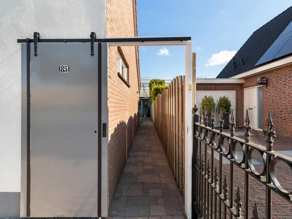 Maasdijk 85, 'S-GRAVENZANDE