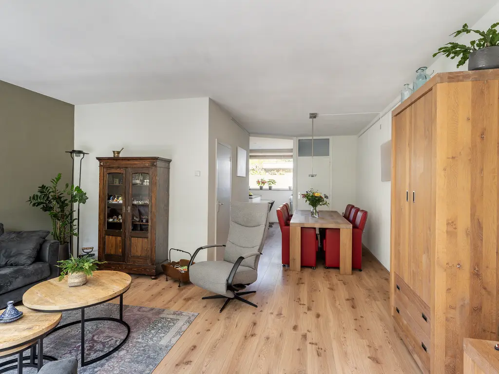 Vuurdoorn 8, NAALDWIJK