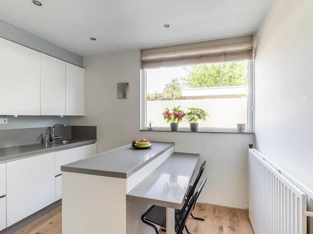 Vuurdoorn 8, NAALDWIJK