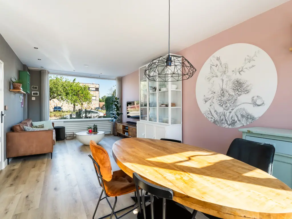 Bachlaan 8, NAALDWIJK