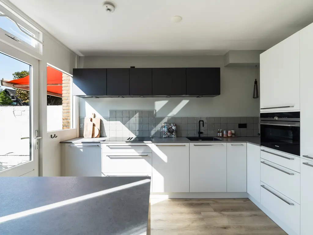 Bachlaan 8, NAALDWIJK