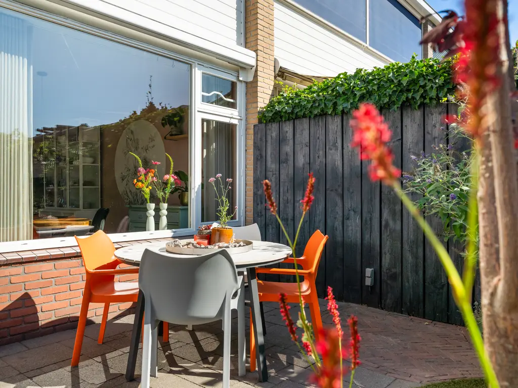 Bachlaan 8, NAALDWIJK