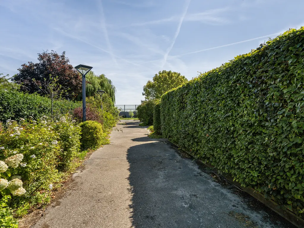 Vlietweg 10, NAALDWIJK