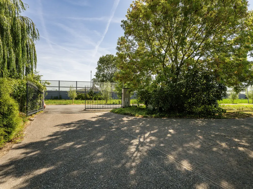 Vlietweg 10, NAALDWIJK