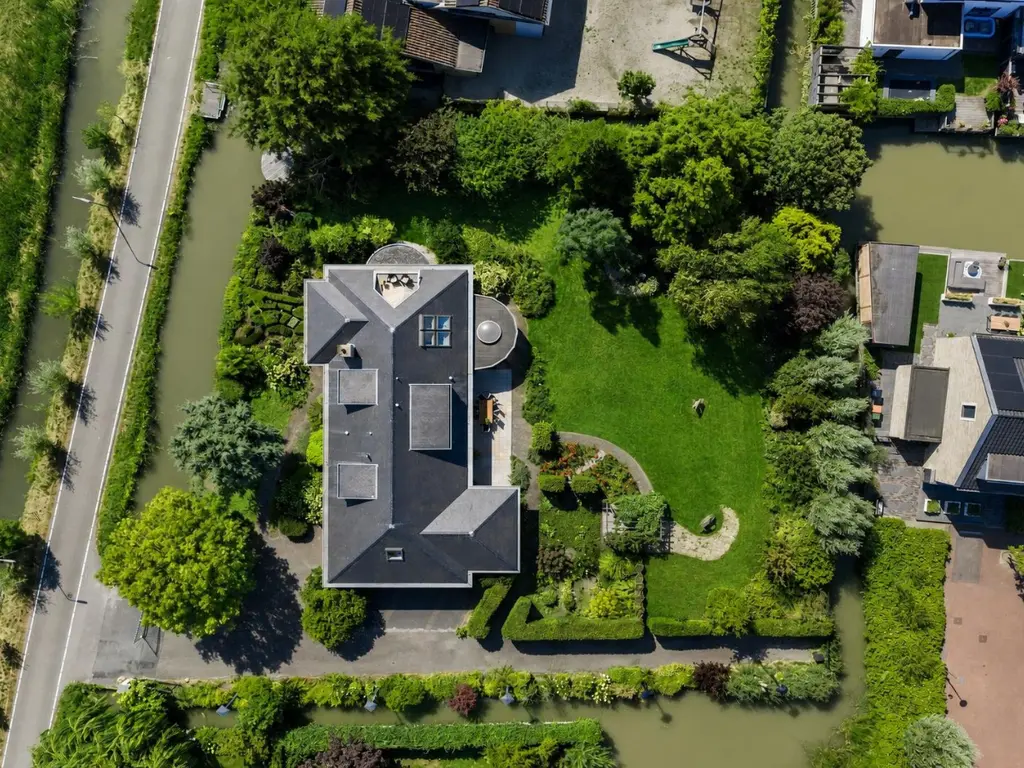 Vlietweg 10, NAALDWIJK