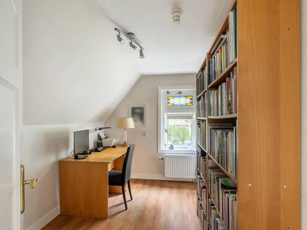 Kruisweg 24, NAALDWIJK