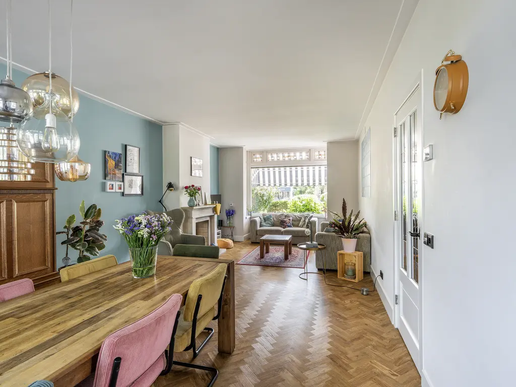 Emmastraat 64, MONSTER