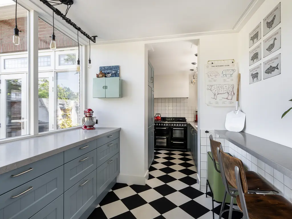 Emmastraat 64, MONSTER