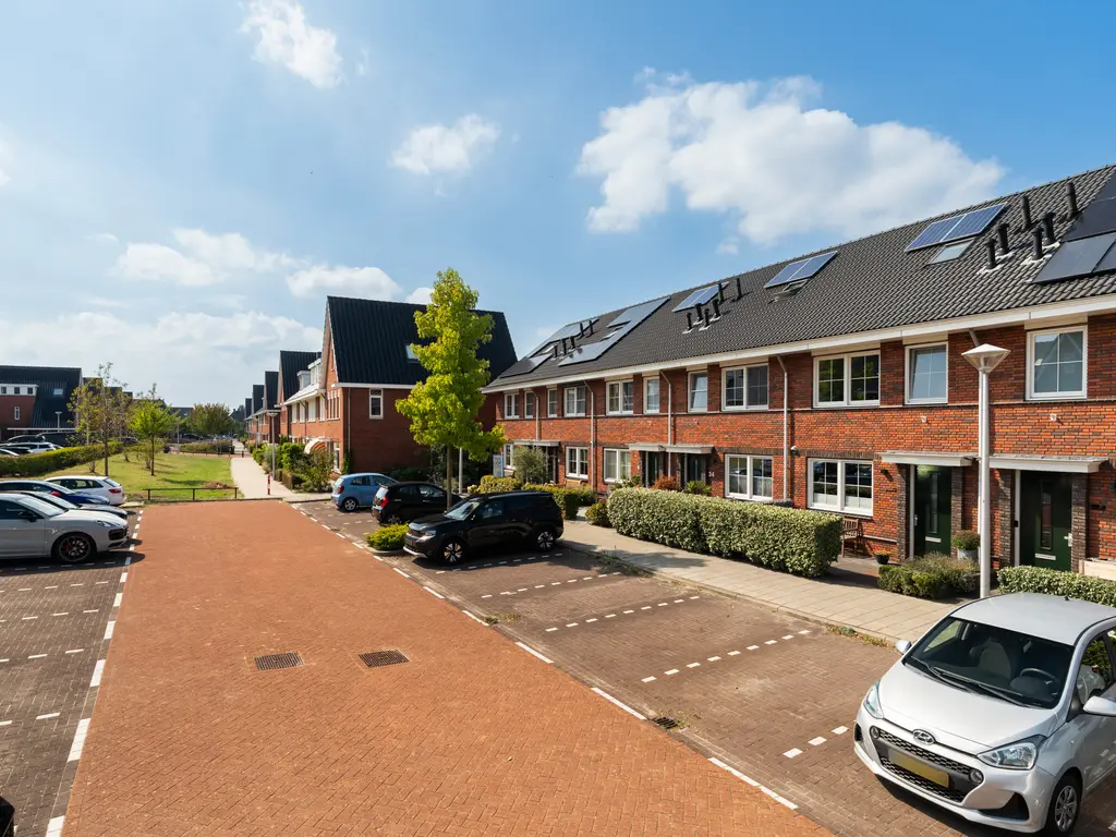 Gletsjerzand 32, NAALDWIJK