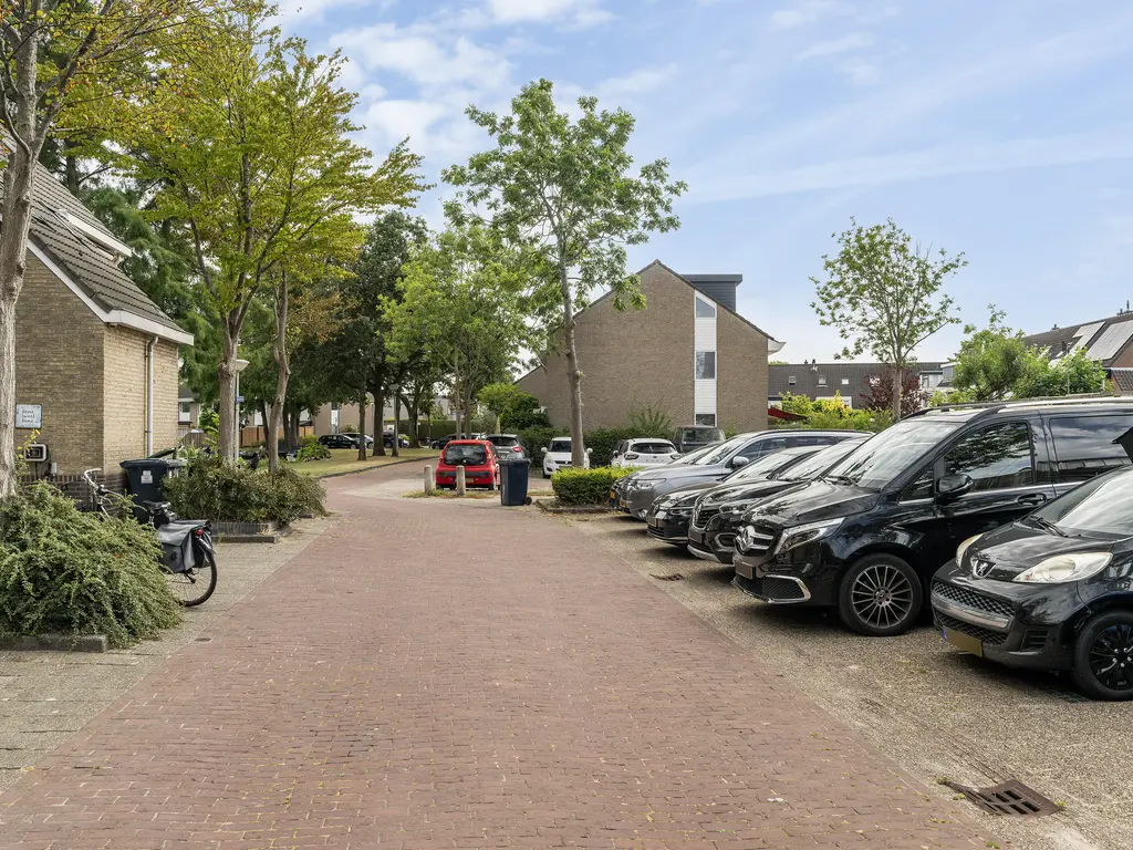Groen van Prinstererstraat 8, NAALDWIJK