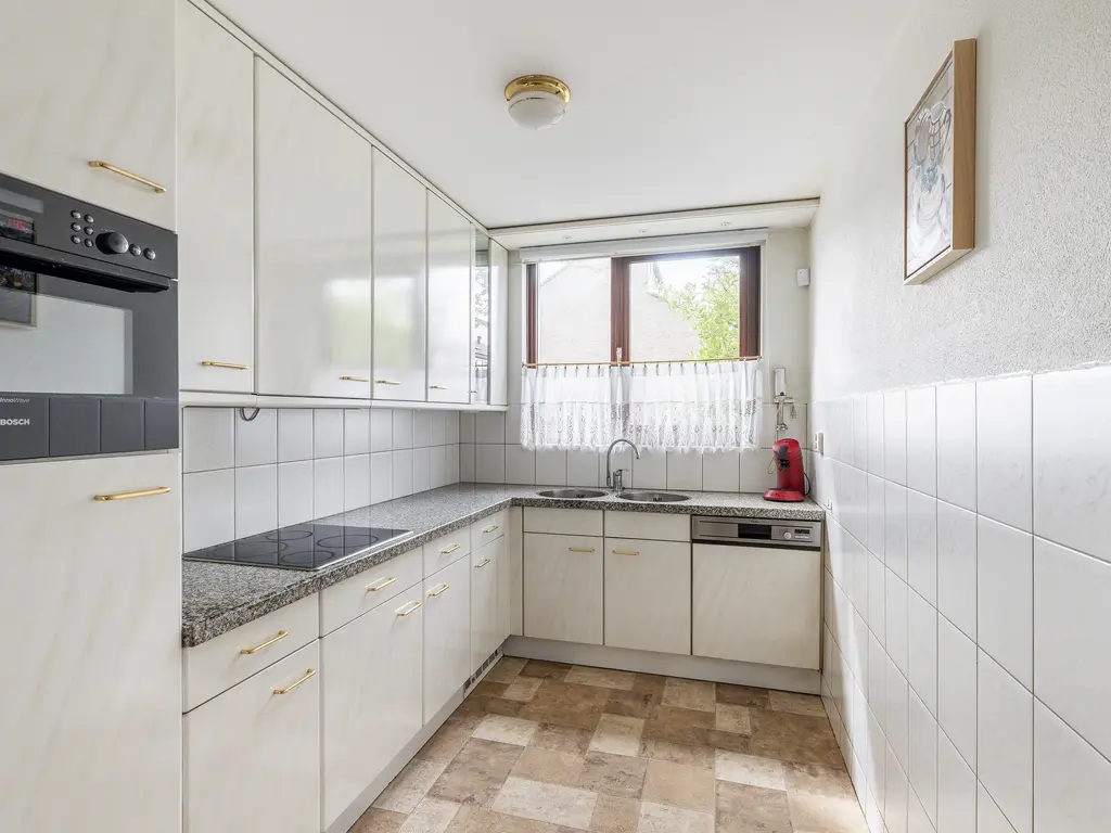 Groen van Prinstererstraat 8, NAALDWIJK