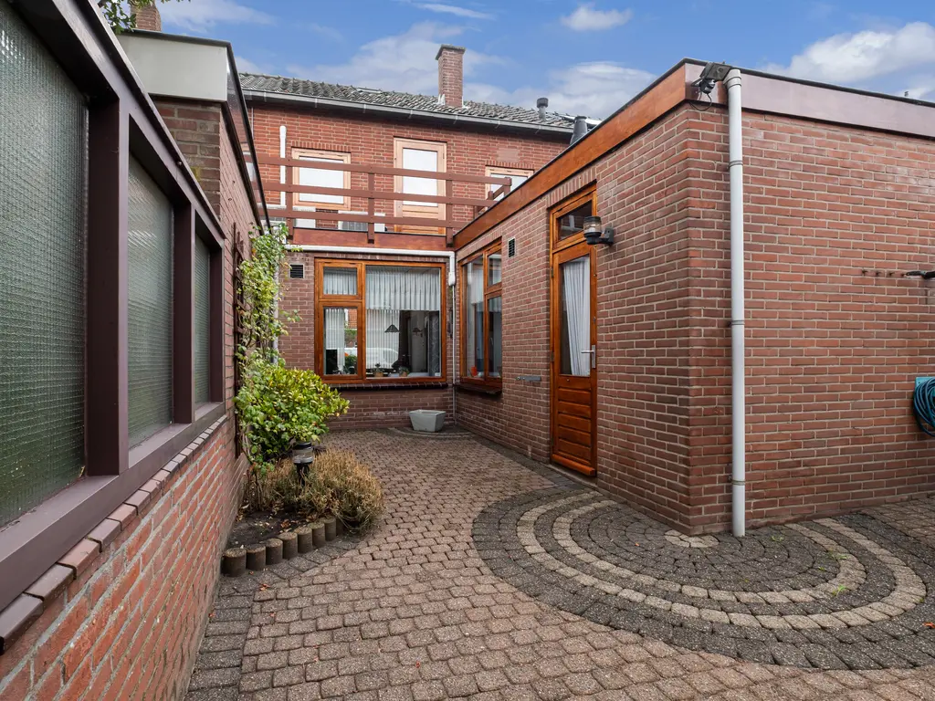 Van der Doortogestraat 16, NAALDWIJK